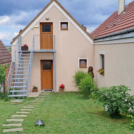 U Jecminka Villa Хлоховец Екстериор снимка